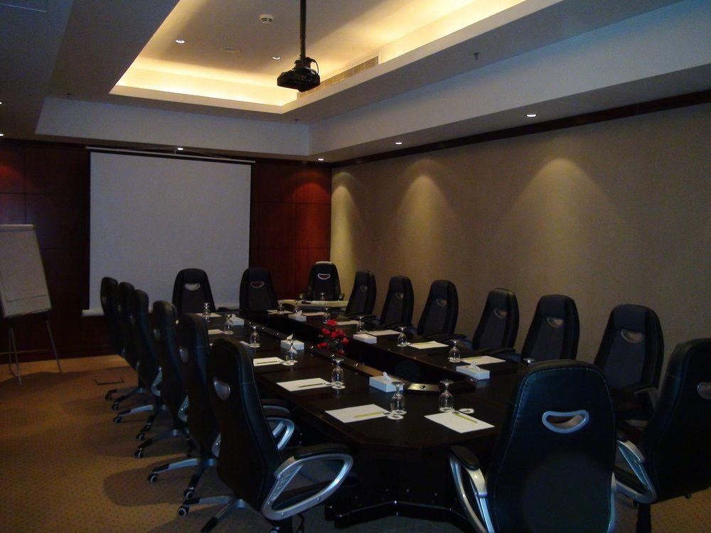 Corp Deira. 5*